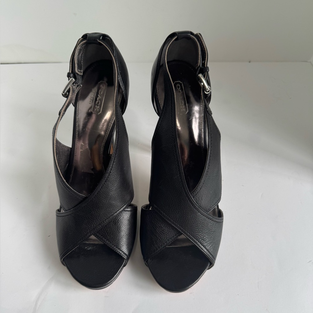 Coach Women's Adelle Criss-Cross Pump Sandals. Size 10